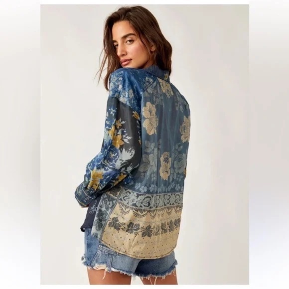 We The Free floral patchwork button down SZ M - Picture 2 of 4